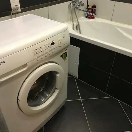 Apartament Pobediteley House 129 *