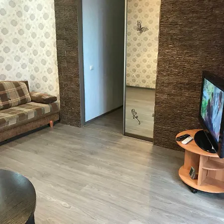 Apartament Pobediteley House 129 *